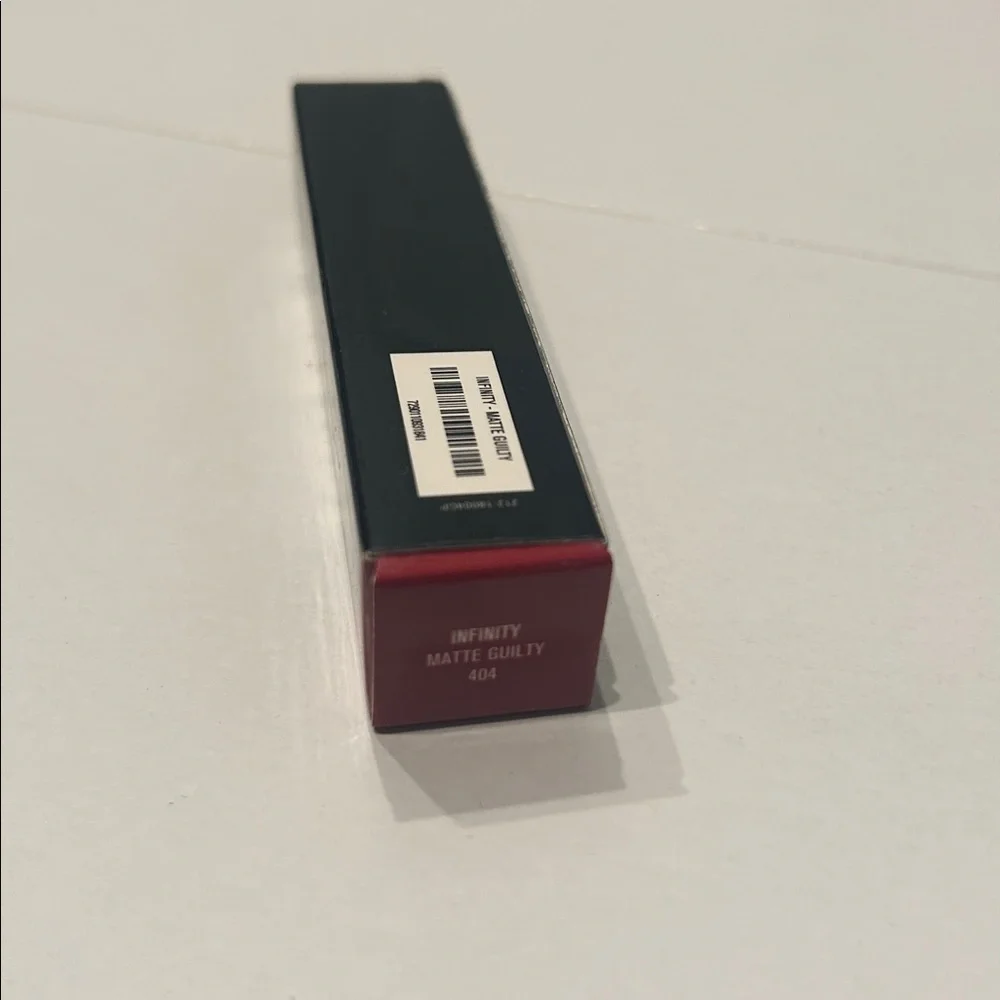 NEW! IL MAKIAGE INFINITY LONG-WEAR MATTE LIP CREAM in Matte Guilty 404